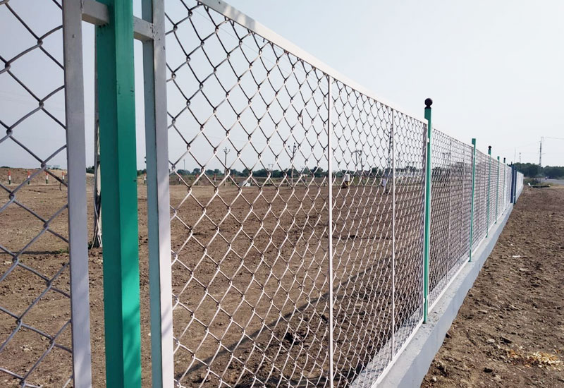 CHAINLINK-FENCING